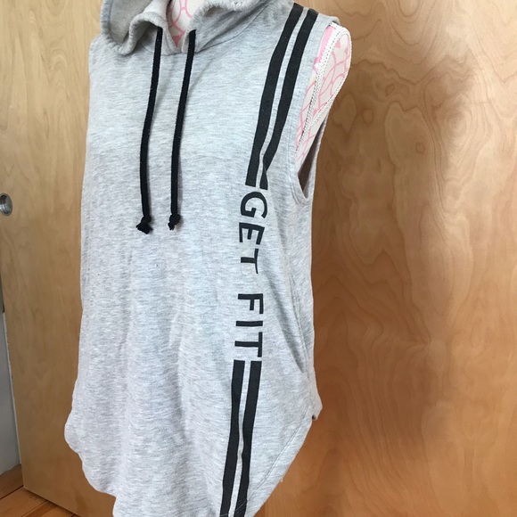 Sleeveless Workout Sweatshirt with Hoodie - Picture 2 of 3